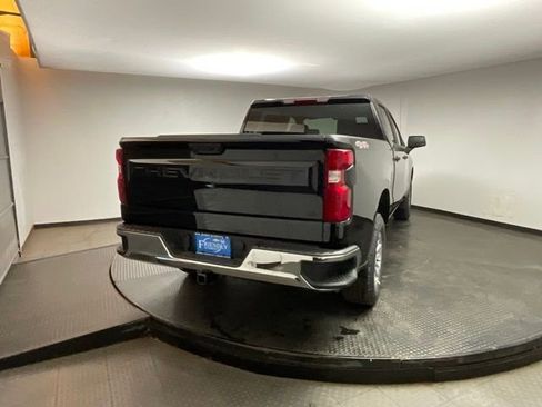 New 2026 Chevrolet Silverado 1500 LT w/ LPO, Dark Essentials Package AWD/4WD image 7