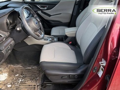 Used 2023 Subaru Forester Premium image 5