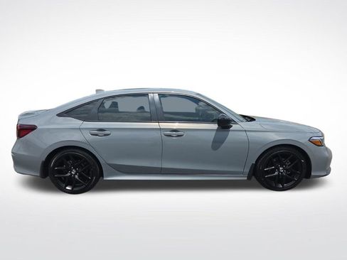 Used 2025 Honda Civic Sport image 2