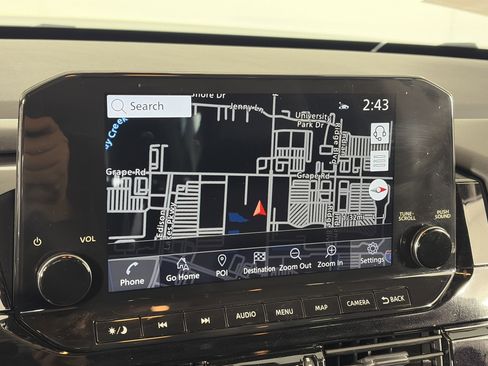 Used 2023 Nissan Pathfinder SL AWD/4WD image 23