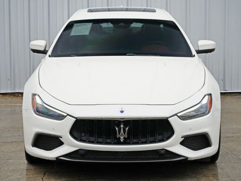 Used 2021 Maserati Ghibli Trofeo image 48