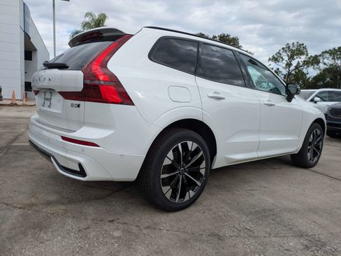New 2026 Volvo XC60 B5 Plus w/ Protection Package Premier image 4