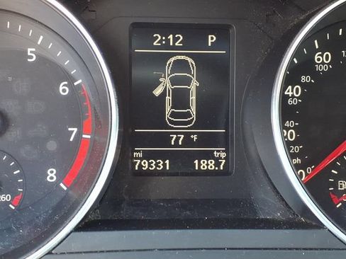 Used 2017 Volkswagen Jetta SE FWD image 25