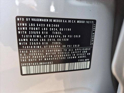 Used 2018 Volkswagen Tiguan SEL AWD/4WD image 25