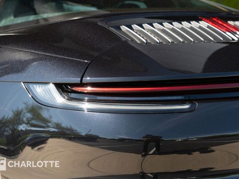Used 2021 Porsche 911 Targa 4S AWD/4WD image 12