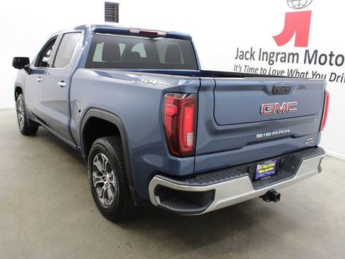 Used 2024 GMC Sierra 1500 SLT AWD/4WD image 2