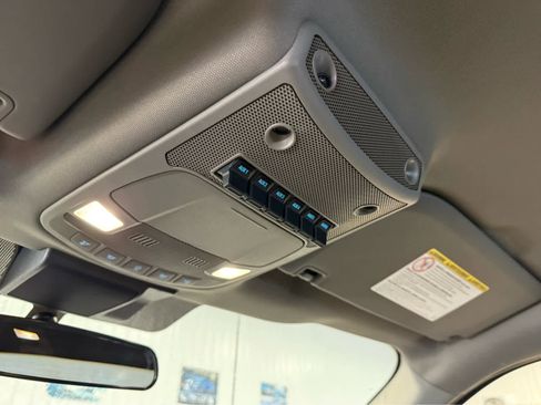 Used 2022 Ford F250 XL w/ Power Equipment Group image 14