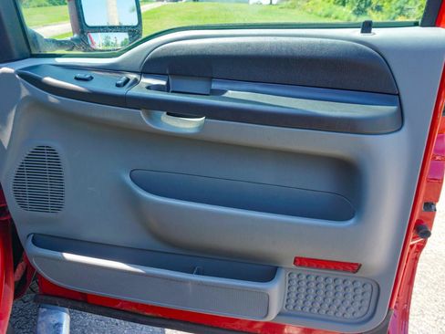 Used 2005 Ford F250 Lariat AWD/4WD image 18
