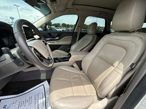 Used 2022 Lincoln Corsair Reserve w/ Equipment Group 201A AWD/4WD image 17