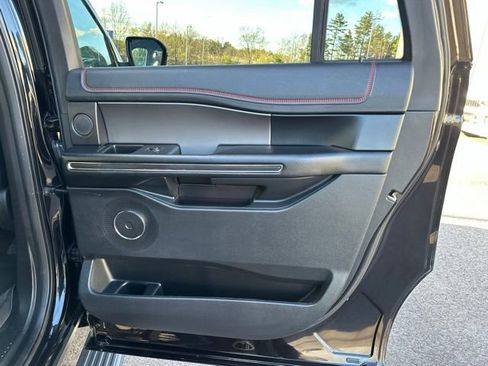Used 2021 Ford Expedition Max Limited AWD/4WD image 13