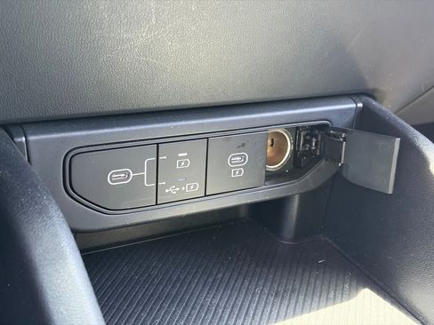 Used 2025 Kia K4 FWD image 8