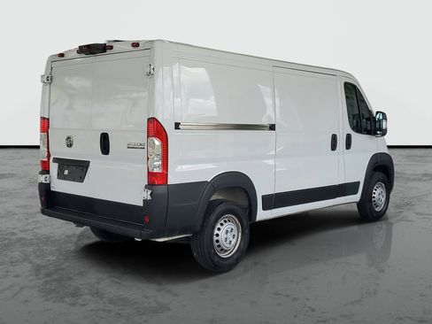 Used 2025 RAM ProMaster 2500 w/ Convenience Group FWD image 2