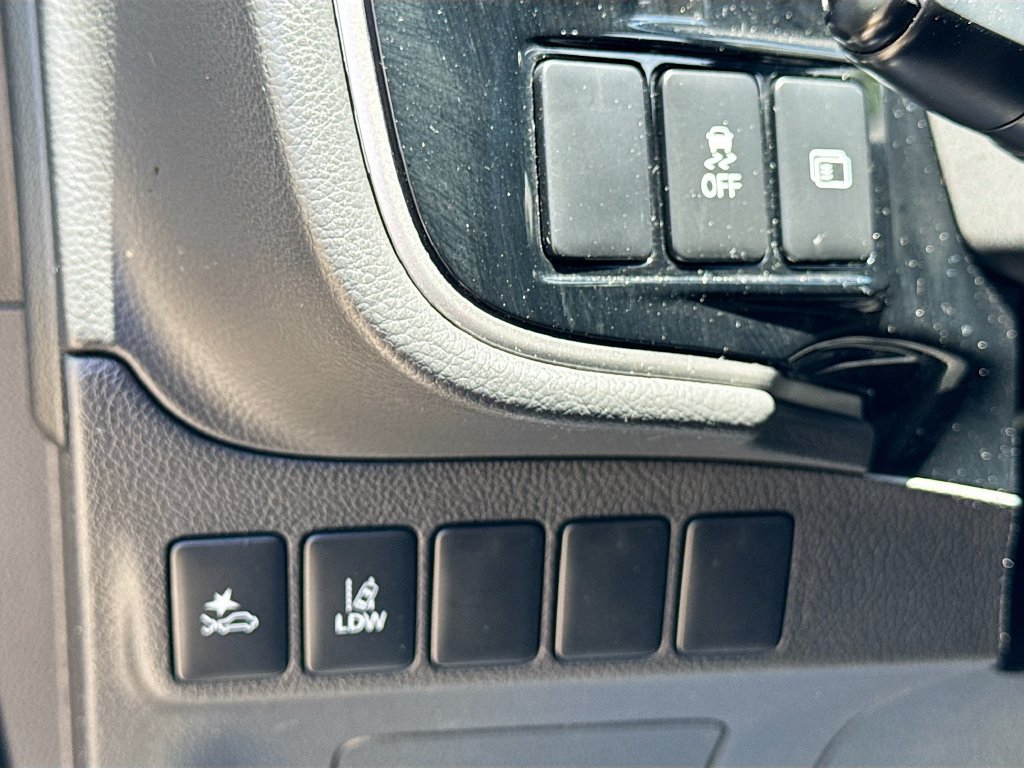 Used 2020 Mitsubishi Outlander SE FWD image 11