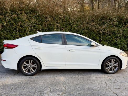 Used 2017 Hyundai Elantra SE w/ SE A/T Tech Package 03 image 7