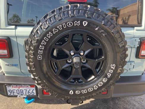 Used 2023 Jeep Wrangler Unlimited w/ Cold Weather Group image 33