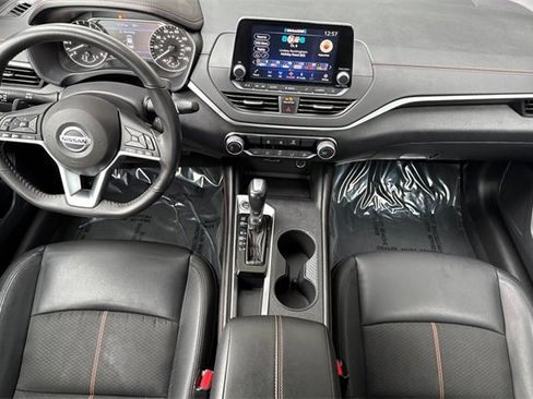 Used 2022 Nissan Altima 2.5 SR image 15