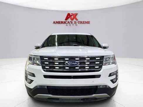 Used 2017 Ford Explorer Limited w/ Equipment Group 301A AWD/4WD image 10