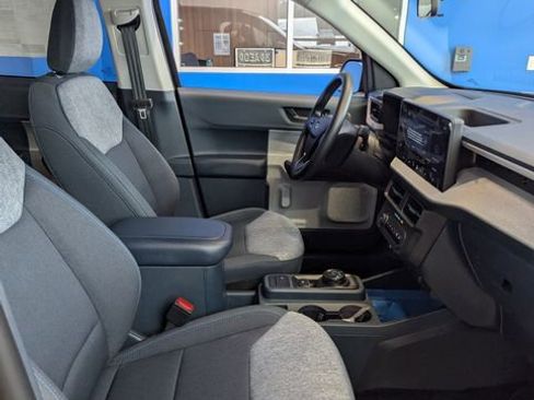 Used 2025 Ford Maverick XLT image 12