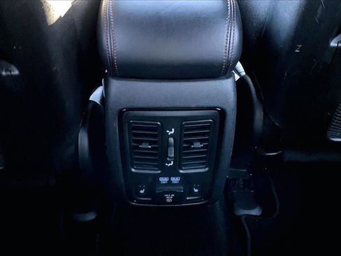 Used 2024 Dodge Durango GT image 17