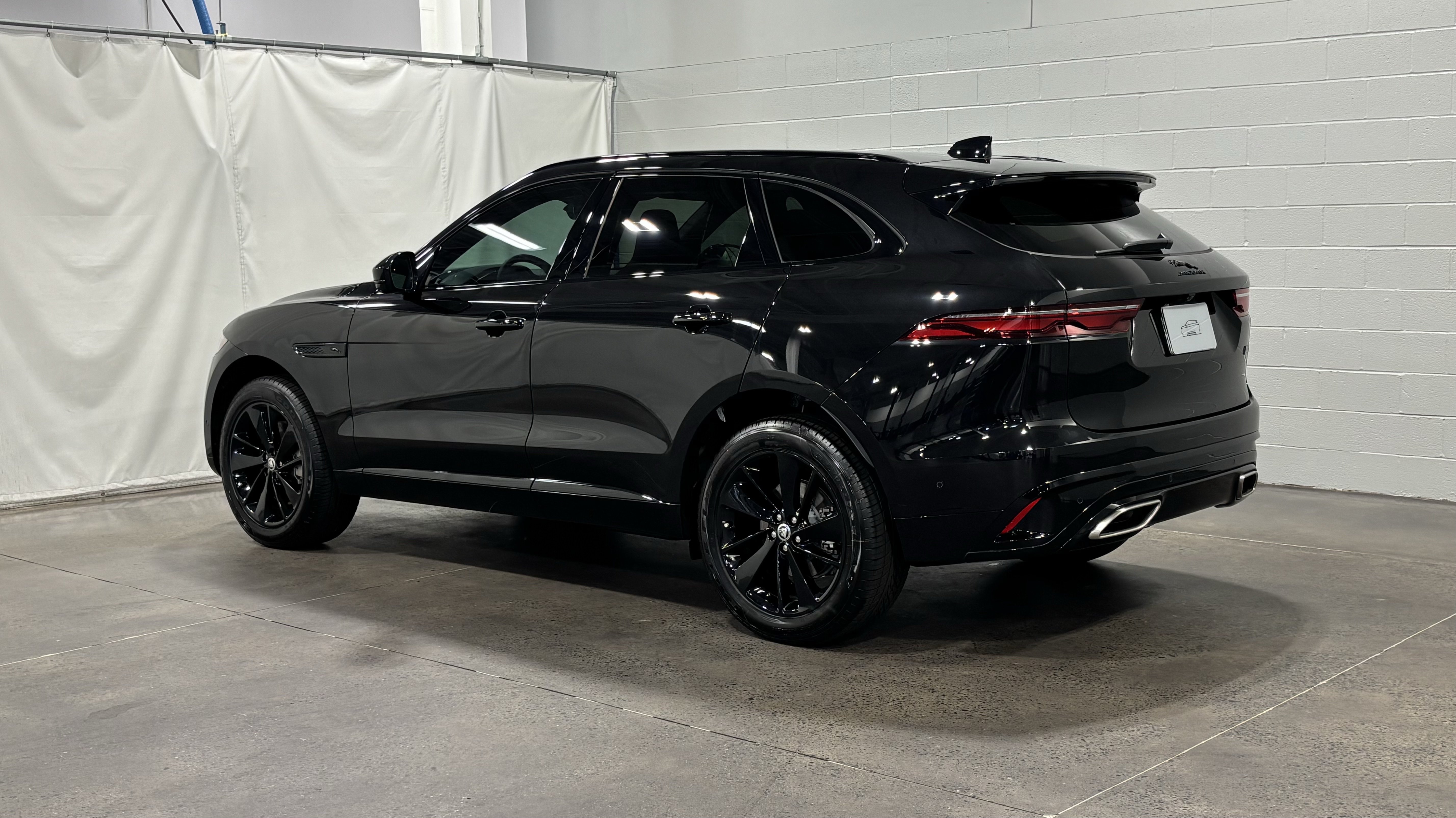 New 2026 Jaguar F-PACE R-Dynamic S AWD/4WD image 12
