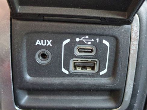 Used 2024 Jeep Wrangler Unlimited Rubicon 4xe AWD/4WD image 21