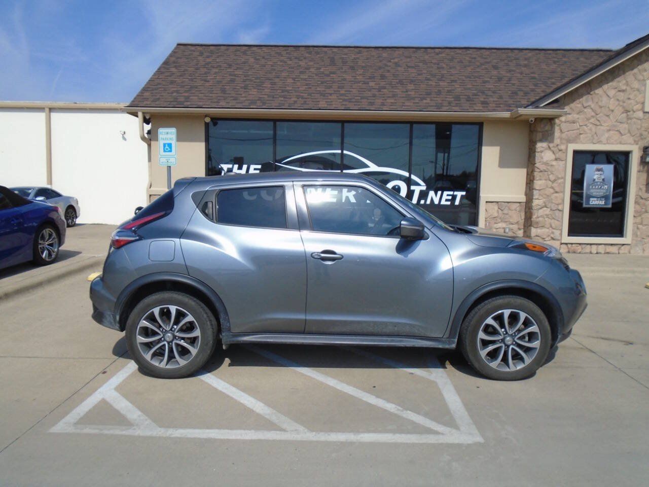 Used 2017 Nissan Juke SL FWD image 4