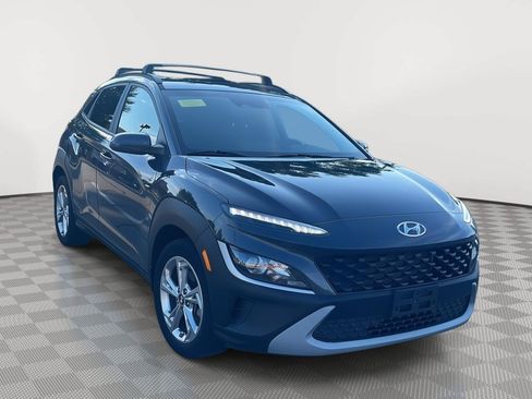 Used 2023 Hyundai Kona SEL w/ Convenience Package AWD/4WD image 3