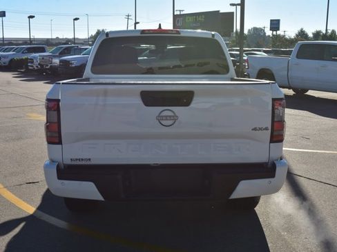 Used 2025 Nissan Frontier SV image 6