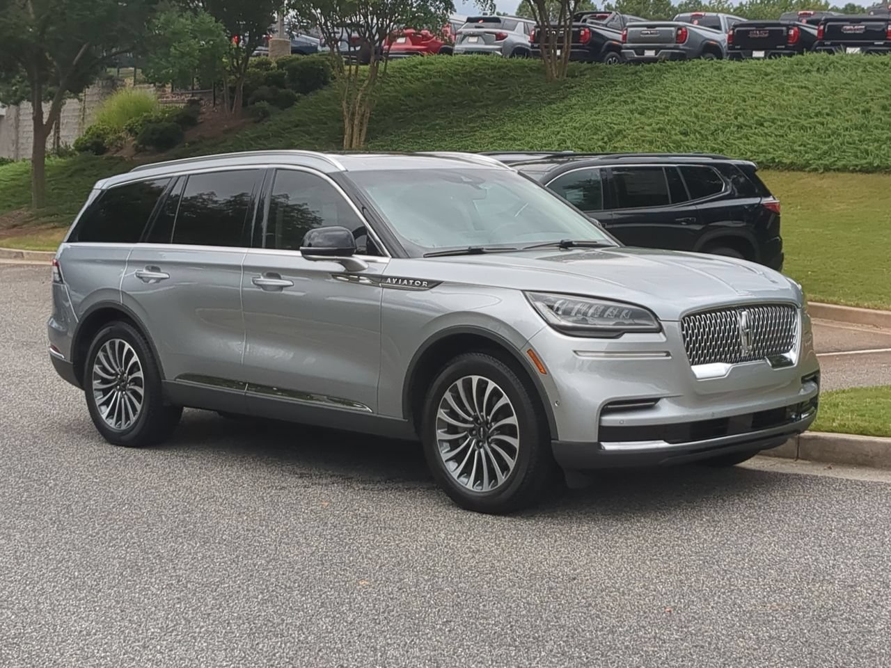 Used 2024 Lincoln Aviator Reserve w/ Equipment Group 201A RWD image 2