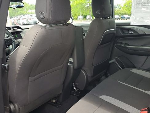 Used 2021 Chevrolet TrailBlazer LS FWD image 22