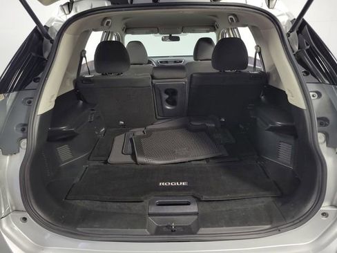 Used 2016 Nissan Rogue S FWD image 26