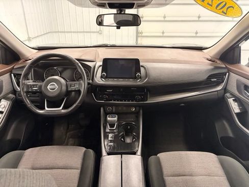 Used 2021 Nissan Rogue SV FWD image 13