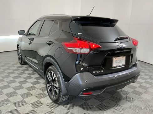 Used 2020 Nissan Kicks SR image 6
