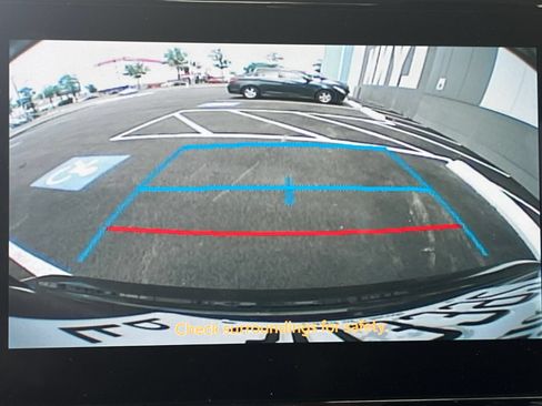 Used 2025 Toyota Corolla LE FWD image 27