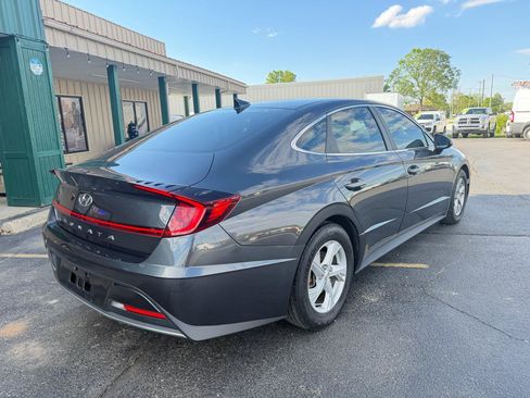 Used 2020 Hyundai Sonata SE w/ Cargo Package FWD image 3