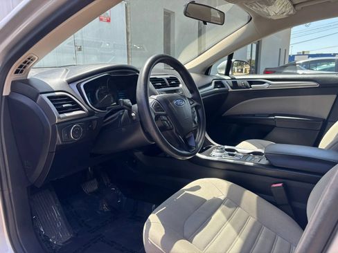 Used 2018 Ford Fusion S FWD image 14