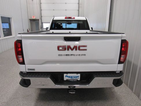 Used 2022 GMC Sierra 1500 Pro w/ Pro Value Package AWD/4WD image 12