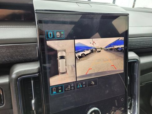 Used 2025 GMC Yukon AT4 Ultimate w/ LPO, Floor Liner Package AWD/4WD image 29