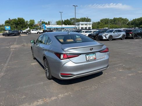 Certified 2024 Lexus ES 250 w/ Premium Package AWD/4WD image 35
