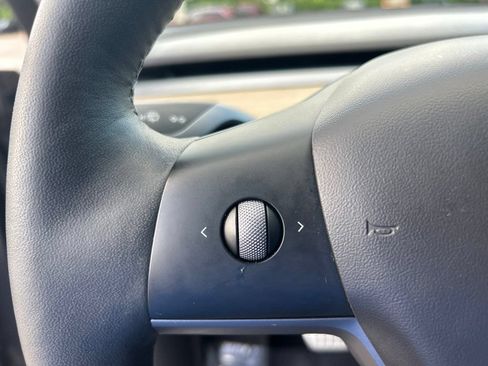 Used 2021 Tesla Model Y Performance AWD/4WD image 38