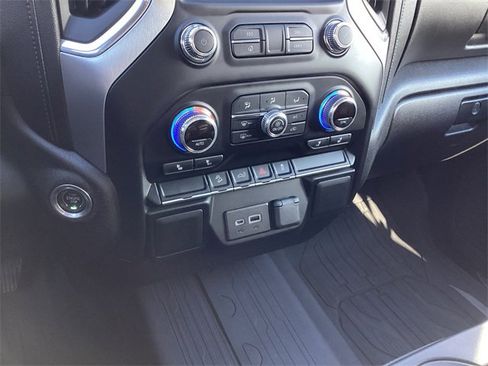 Used 2022 GMC Sierra 1500 Elevation image 21
