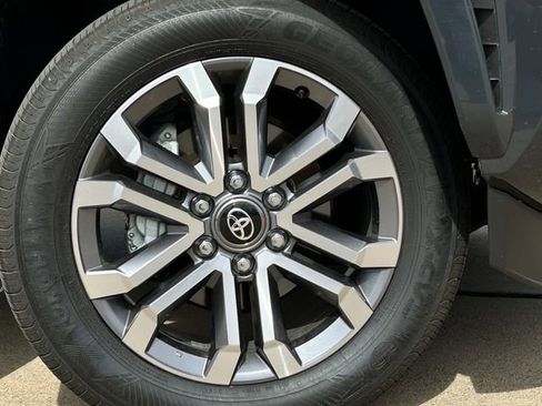 Certified 2025 Toyota 4Runner Limited image 11