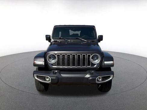 Used 2025 Jeep Wrangler Unlimited Sahara AWD/4WD image 4