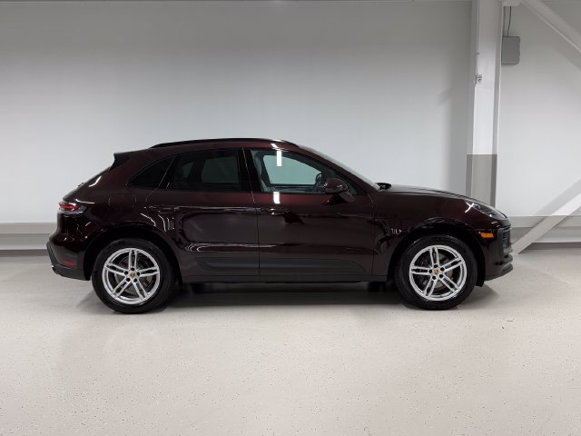 Certified 2026 Porsche Macan Turbo AWD/4WD image 10