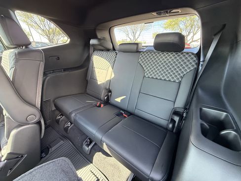 New 2026 GMC Acadia Denali w/ Super Cruise Package image 16