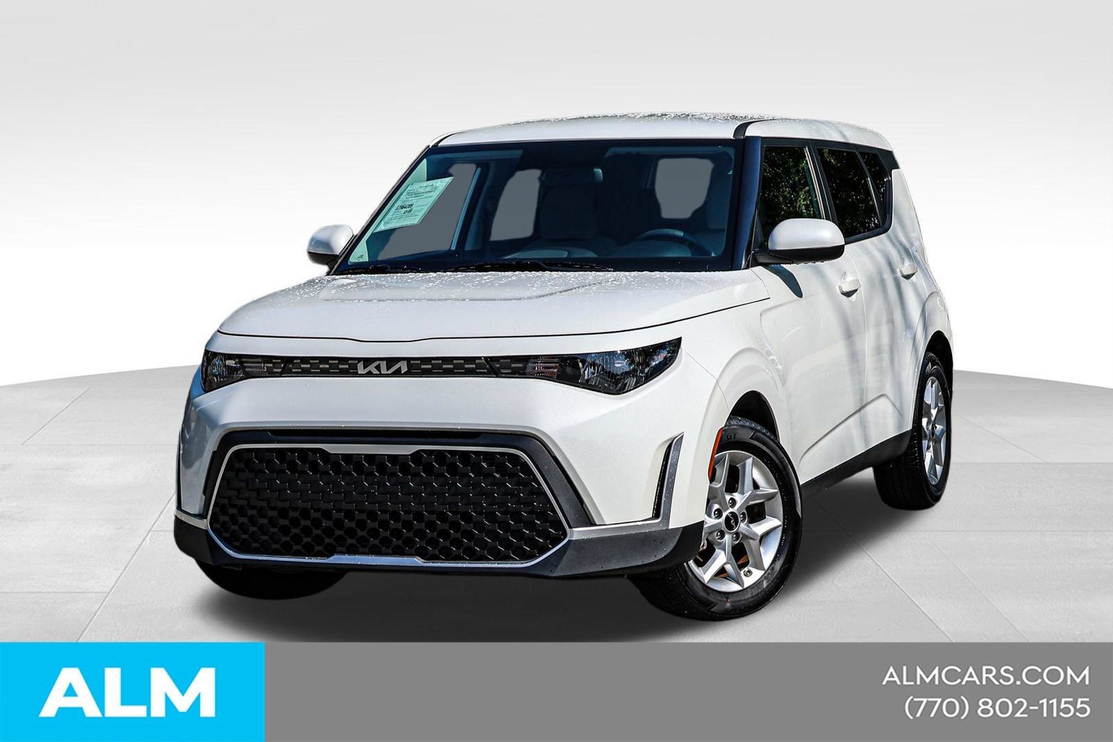 Used 2025 Kia Soul LX w/ LX Technology Package FWD image 1