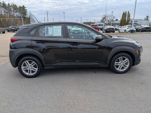 Used 2021 Hyundai Kona SE w/ Cargo Package image 6