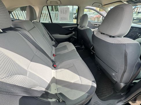 Used 2023 Subaru Outback Premium image 21