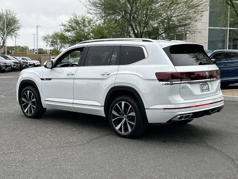 Used 2024 Volkswagen Atlas SEL Premium R-Line AWD/4WD image 3