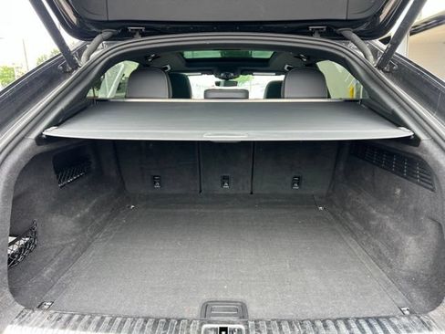 Used 2022 Audi Q8 Premium Plus AWD/4WD image 15